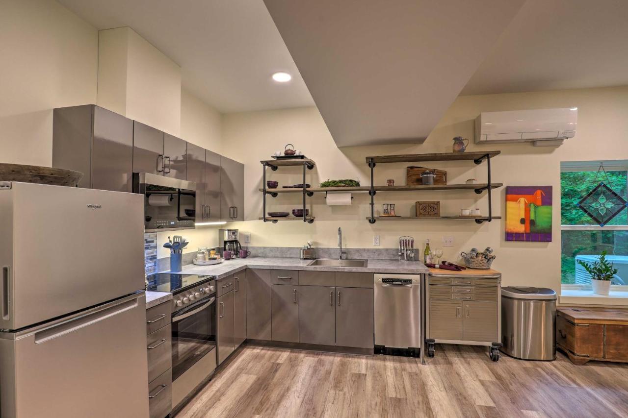 First-Floor Asheville Apartment Great Location! Ngoại thất bức ảnh